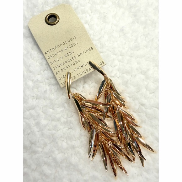 (NWT) ANTHROPOLOGIE • Gold Fringey Leaf Cluster Drop Earrings - Picture 2 of 7